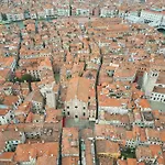 Sant'aponal Cozy With Balcony R&r * Βενετία